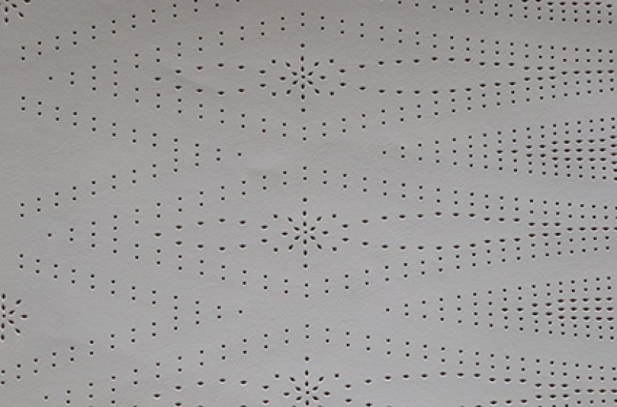 富怡全自動異形旋轉(zhuǎn)墊板式?jīng)_孔機