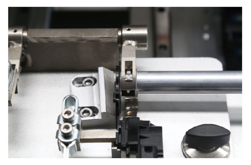 富怡汽車天窗卷陽簾熱熔機